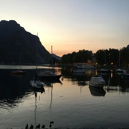 Jules Place * Lecco