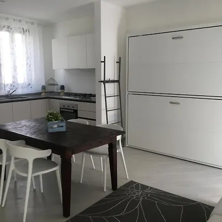 Jules Place Apartman Lecco
